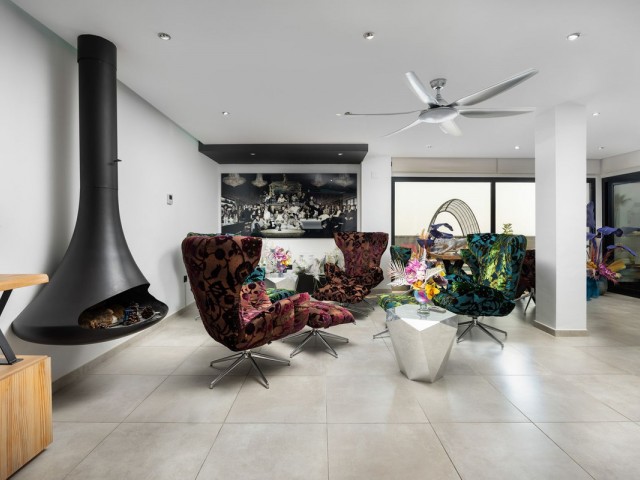 Villa, Mijas Costa, R5144125