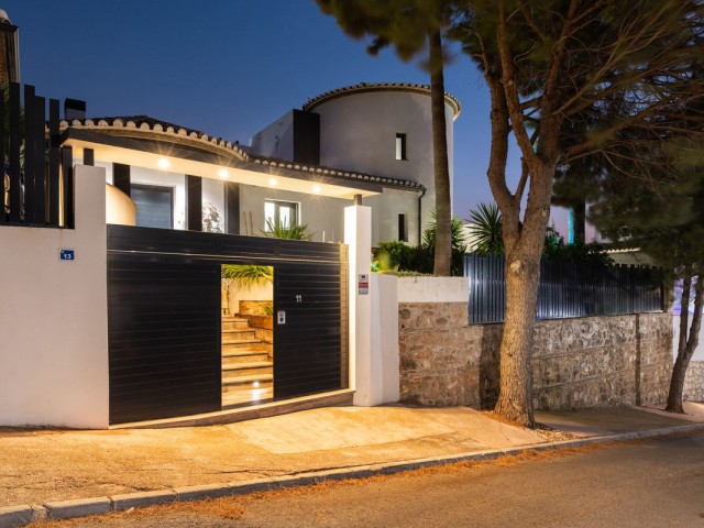 4 Soveroms Villa i Mijas Costa