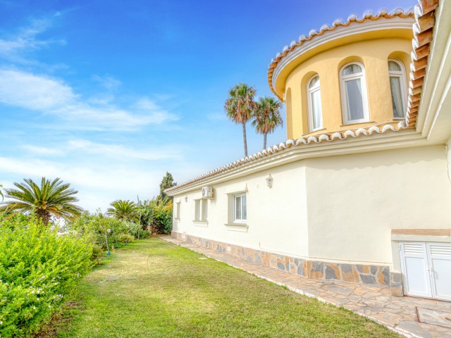 5 Sovrums Villa i El Chaparral