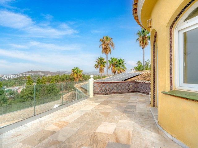 5 Sovrums Villa i El Chaparral