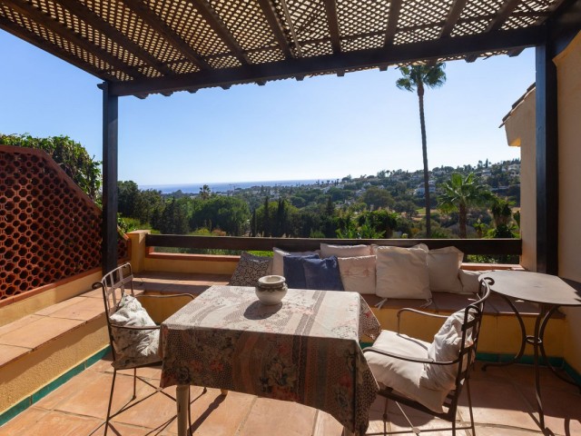 5 Bedrooms Villa in Elviria