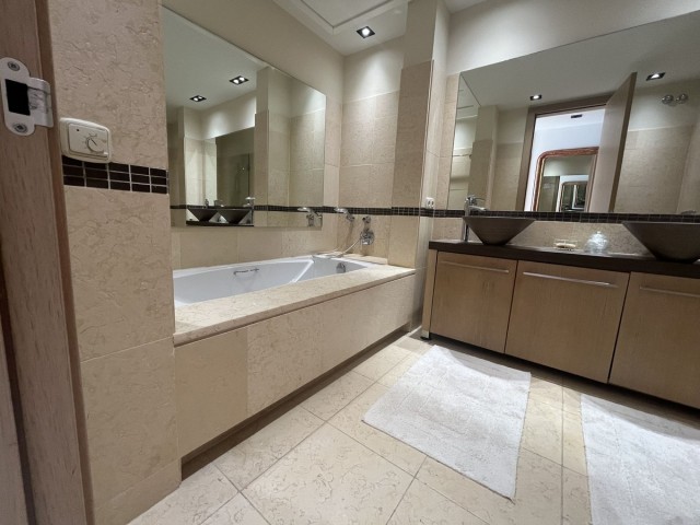 2 Schlafzimmer Apartment in Altos de los Monteros