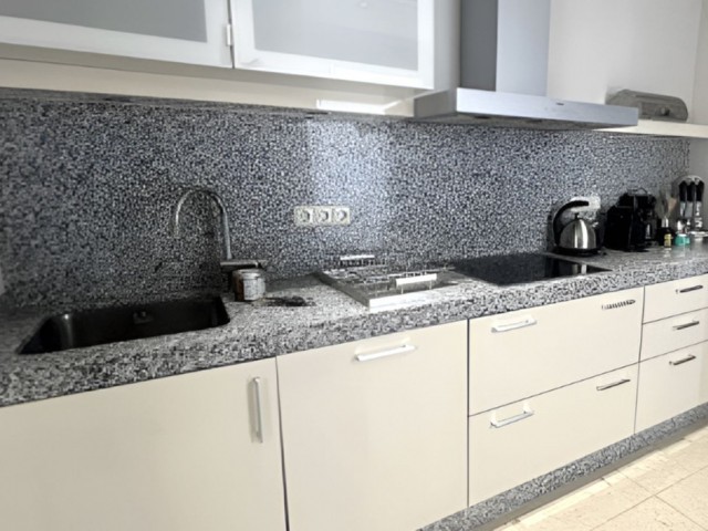 2 Schlafzimmer Apartment in Altos de los Monteros