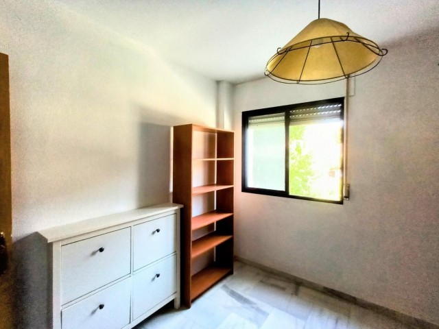 4 Bedrooms Apartment in La Carihuela