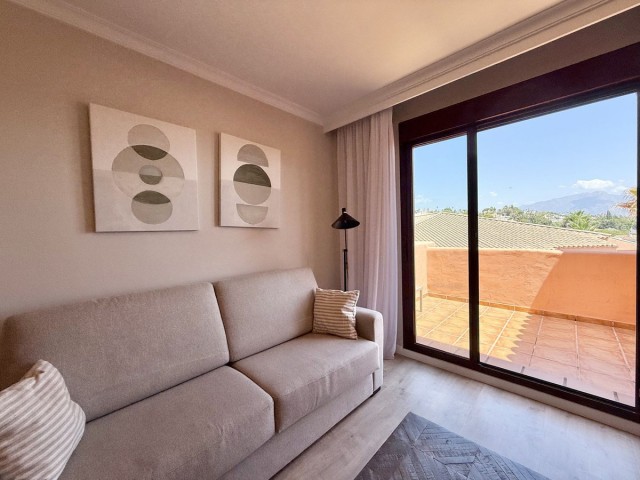 3 Bedrooms Apartment in Benahavís