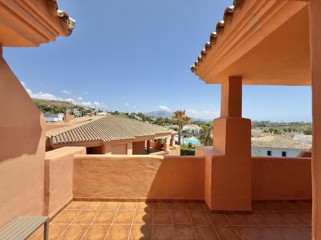 3 Bedrooms Apartment in Benahavís