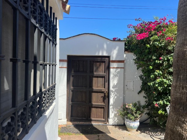 4 Sovrums Villa i Estepona