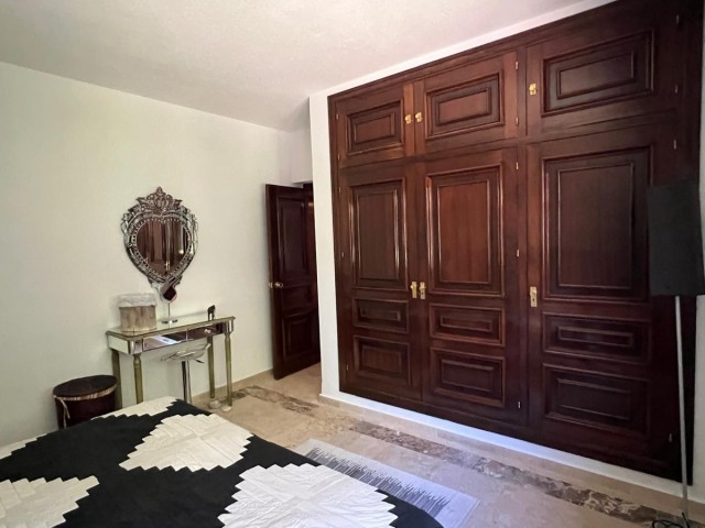 4 Sovrums Villa i Estepona