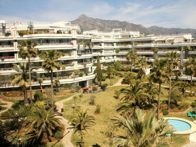 2 Schlafzimmer Apartment in Marbella