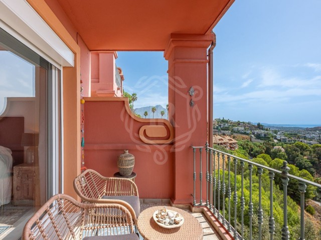 Apartamento con 4 Dormitorios  en Monte Halcones