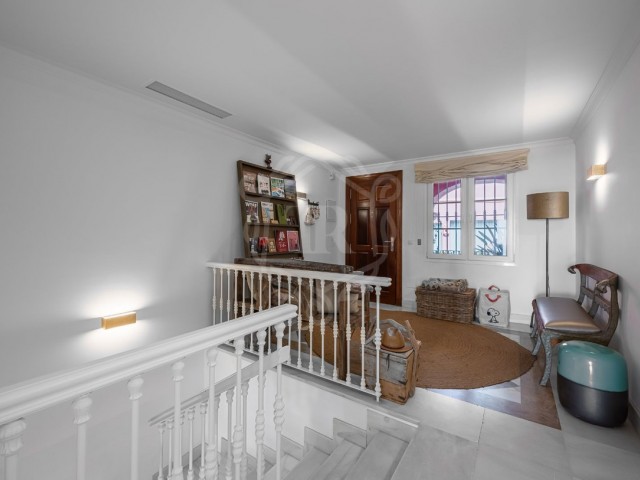 Apartamento con 4 Dormitorios  en Monte Halcones