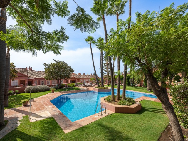 Appartement avec 4 Chambres  à Monte Halcones