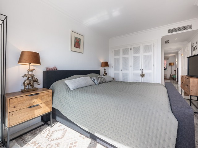 Appartement avec 4 Chambres  à Monte Halcones