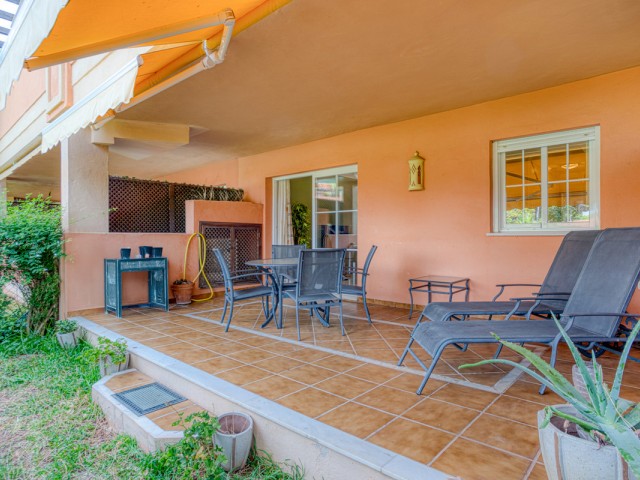 2 Slaapkamer Appartement in Elviria