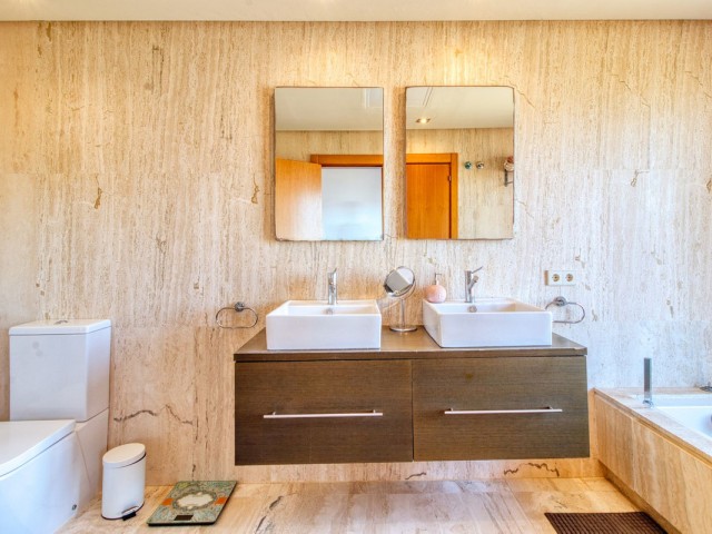 3 Soveroms Rekkehus i Manilva