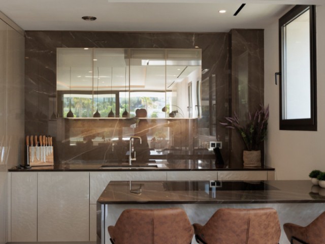 Penthouse in The Golden Mile