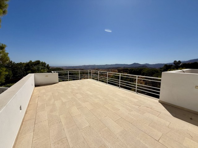 Villa con 4 Dormitorios  en Valtocado