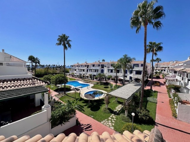 4 Bedrooms Apartment in Marbella