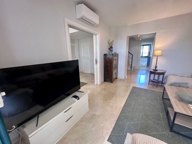 4 Bedrooms Apartment in Marbella