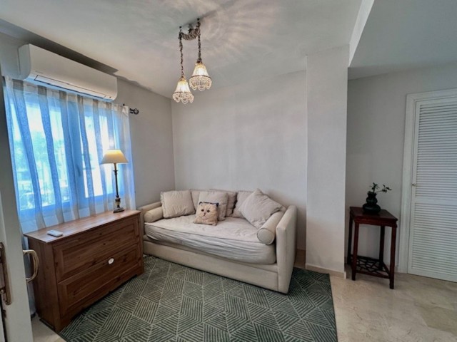 4 Bedrooms Apartment in Marbella
