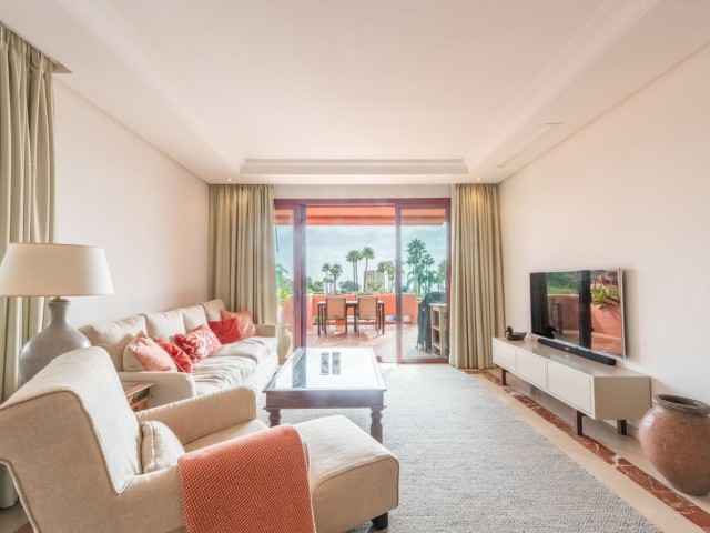 Appartement avec 3 Chambres  à New Golden Mile