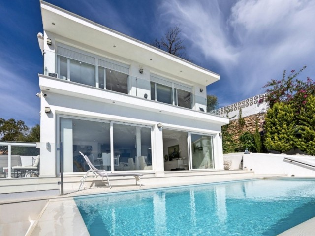 4 Schlafzimmer Villa in Fuengirola