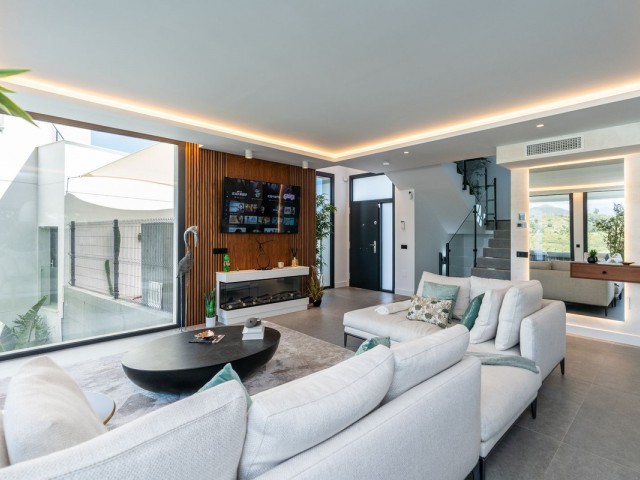Villa avec 4 Chambres  à La Cala Golf