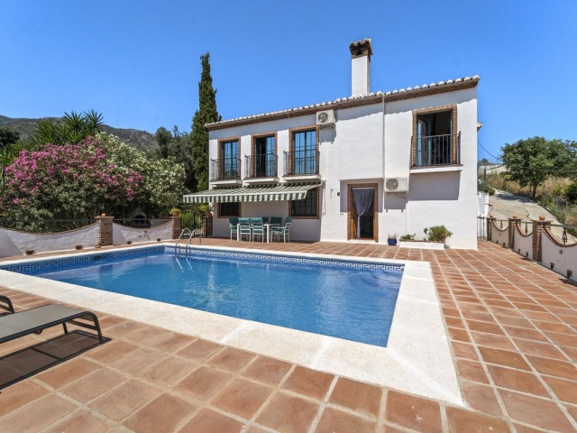 Villa avec 5 Chambres  à Mijas