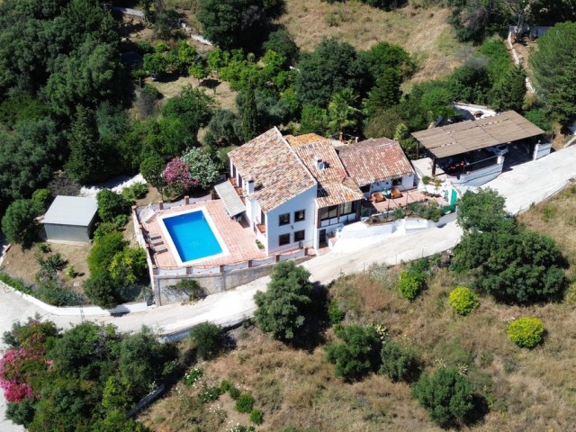 Villa avec 5 Chambres  à Mijas