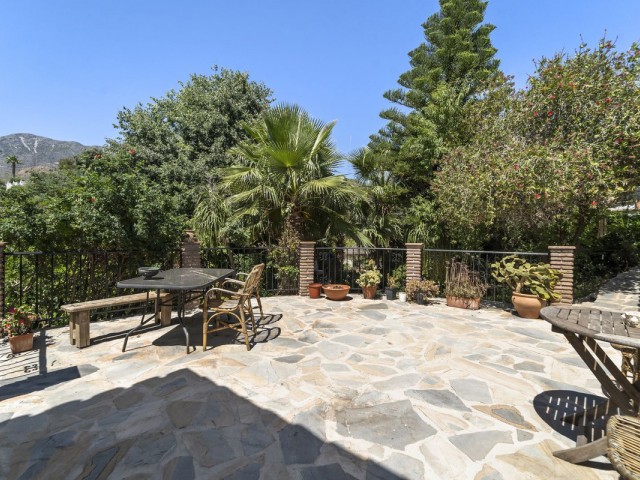 Villa avec 5 Chambres  à Mijas