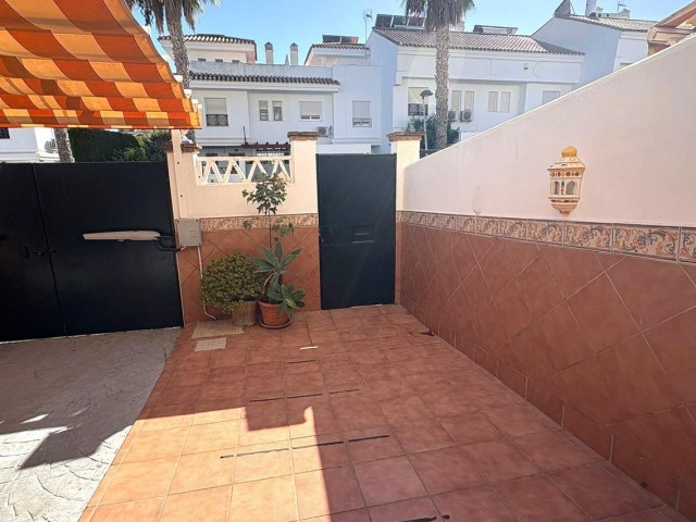 4 Bedrooms Townhouse in Arroyo de la Miel