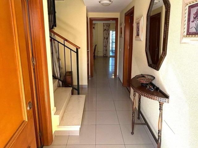 4 Bedrooms Townhouse in Arroyo de la Miel