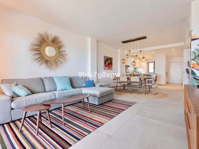 Apartamento con 2 Dormitorios  en Benahavís