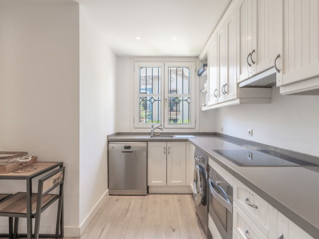 5 Sovrums Villa i Guadalmina Alta