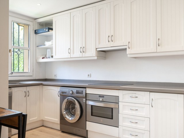 5 Sovrums Villa i Guadalmina Alta