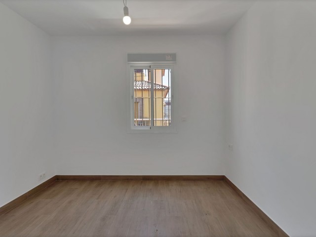 6 Slaapkamer Rijtjeshuis in Málaga Centro