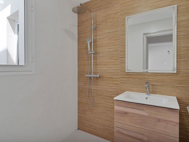 6 Slaapkamer Rijtjeshuis in Málaga Centro