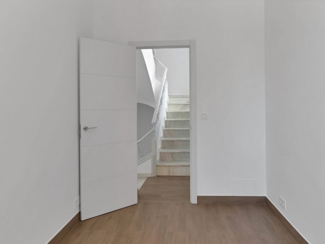 6 Slaapkamer Rijtjeshuis in Málaga Centro