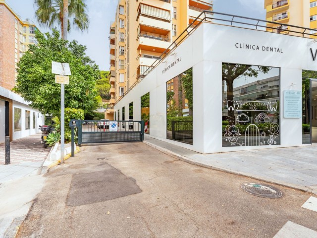 4 Bedrooms Apartment in Marbella