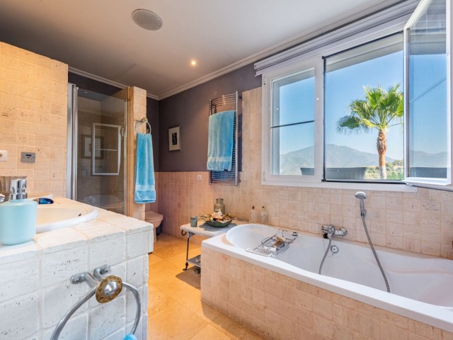 4 Schlafzimmer Villa in Istán