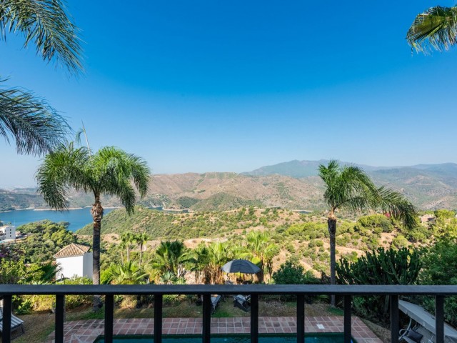 4 Schlafzimmer Villa in Istán