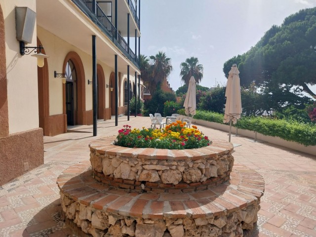 2 Bedrooms Apartment in Calahonda