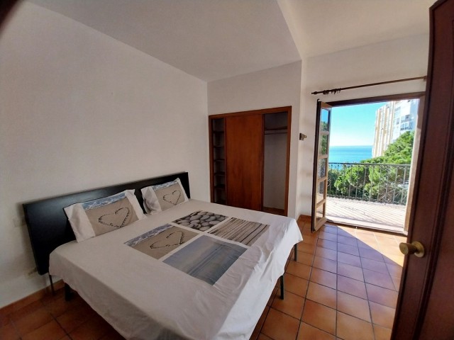 2 Bedrooms Apartment in Calahonda