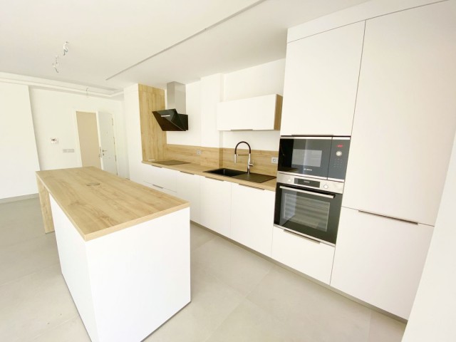 3 Bedrooms Apartment in Elviria