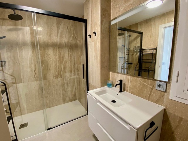 3 Bedrooms Apartment in Elviria