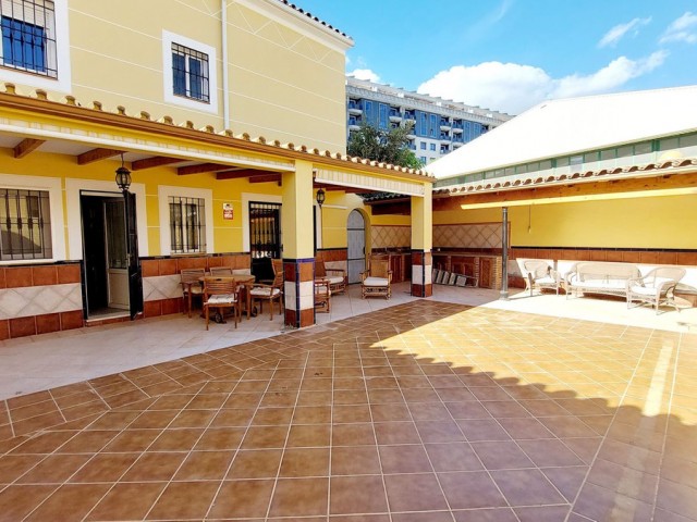 7 Bedrooms Townhouse in Los Boliches