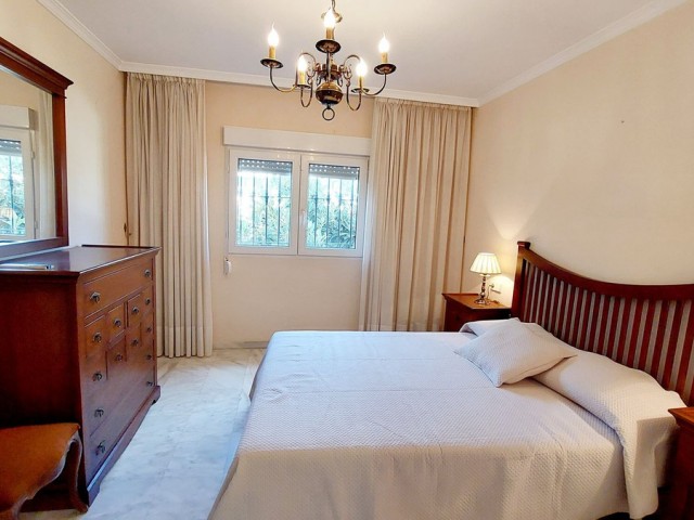 7 Bedrooms Townhouse in Los Boliches
