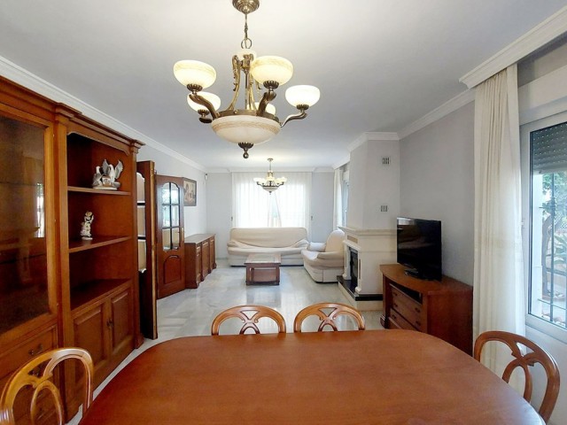 7 Bedrooms Townhouse in Los Boliches