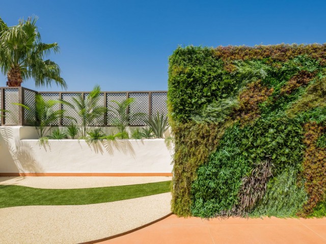 Penthouse in New Golden Mile