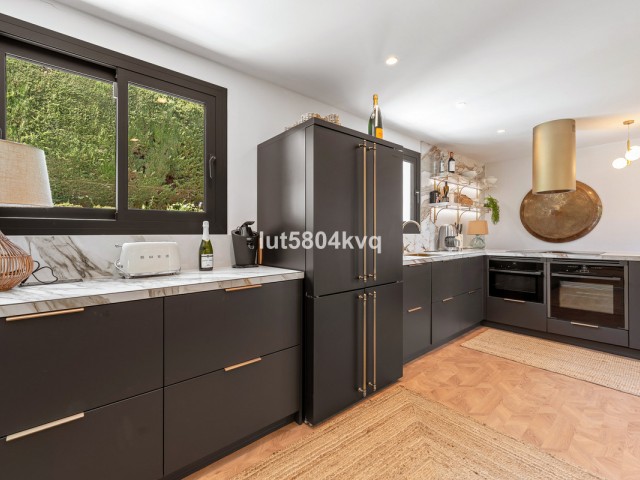 4 Soveroms Villa i Nueva Andalucía